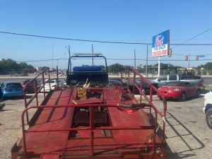 Noriega Brothers Towing of Seguin, TX